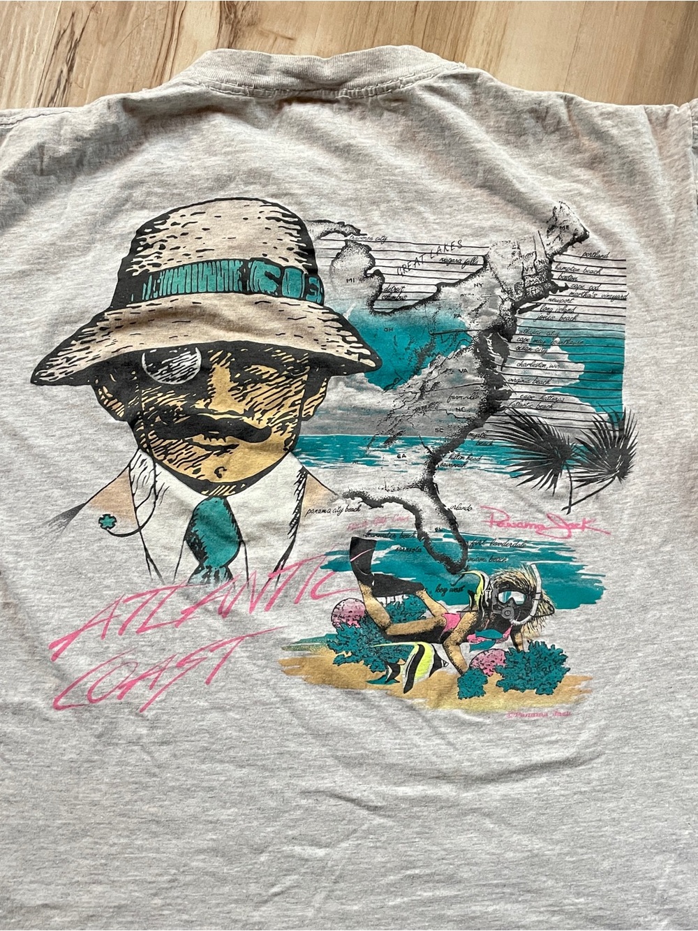 Vintage Graphic Panama Jack Tee with Teal “vacation time” Accent - Picture 9 of 13